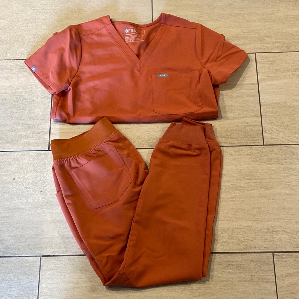 Figs Scrub Set in Terracotta (Size S)